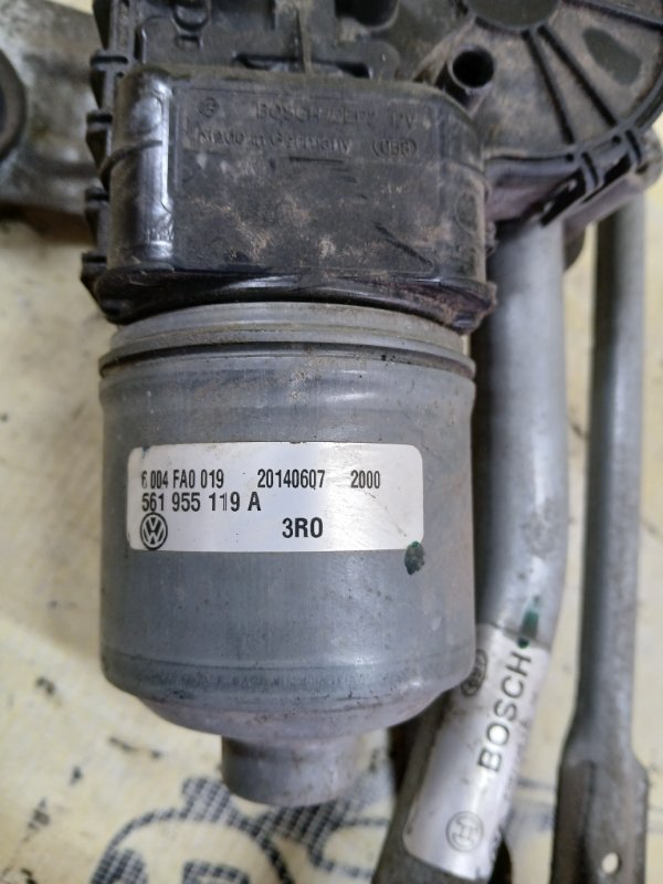 Трапеция дворников передняя passat 2014 B7 2.0