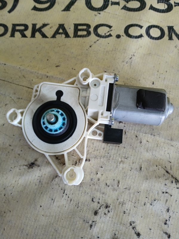 Моторчик стеклоподъемника передний левый volkswagen Tiguan TIGUAN 2 2.0 Моторчик стеклоподъемника передний левый volkswagen Tiguan TIGUAN 2 2.0