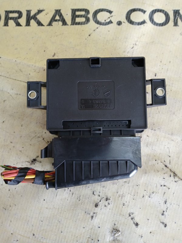 Блок управление стояночным тормозом BMW X3 F25 2.0 Блок управление стояночным тормозом BMW X3 F25 2.0