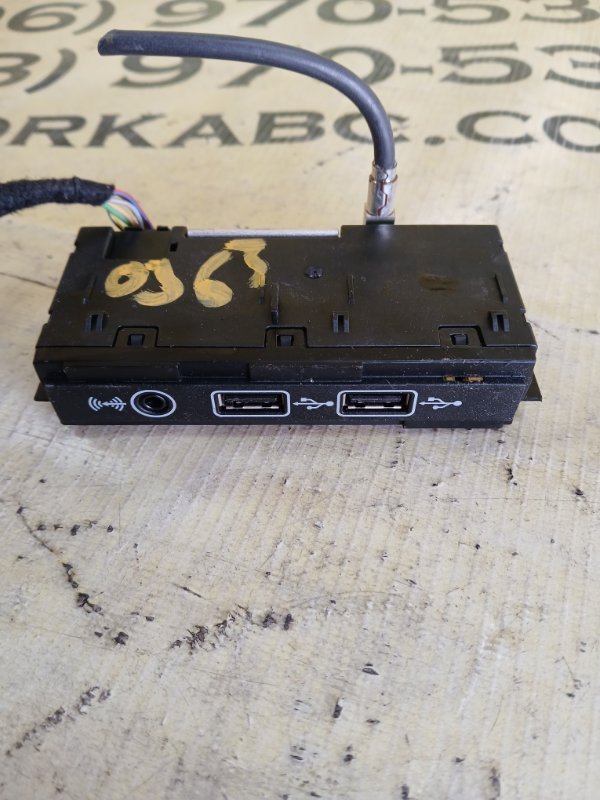 Блок usb volkswagen Tiguan TIGUAN 2 2.0 Блок usb volkswagen Tiguan TIGUAN 2 2.0