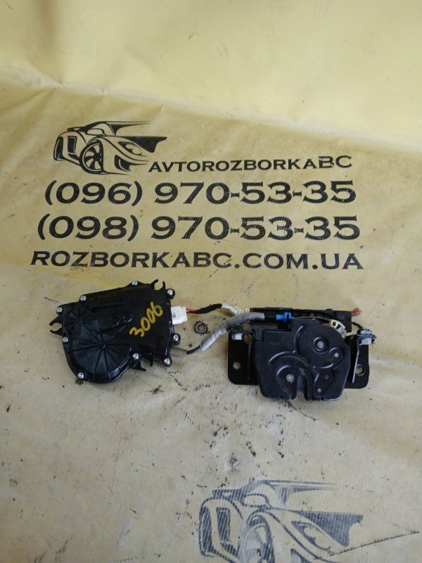 Запчасть замок кришки багажника BMW X3 2016 F25 2.0 51247269544 Б/У Замок кришки багажника BMW X3 2016 F25 2.0 51247269544 Б/У