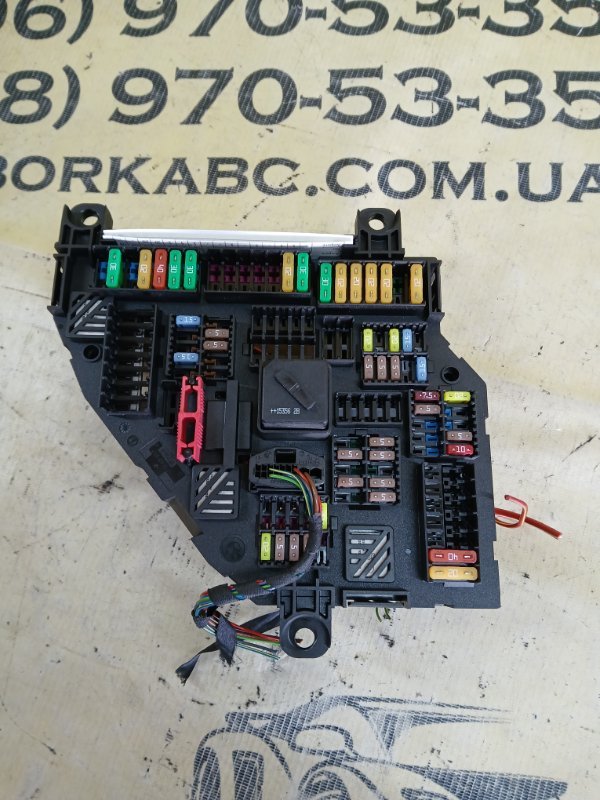 Блок предохранителей X3 2016 F25 2.0 Блок предохранителей X3 2016 F25 2.0