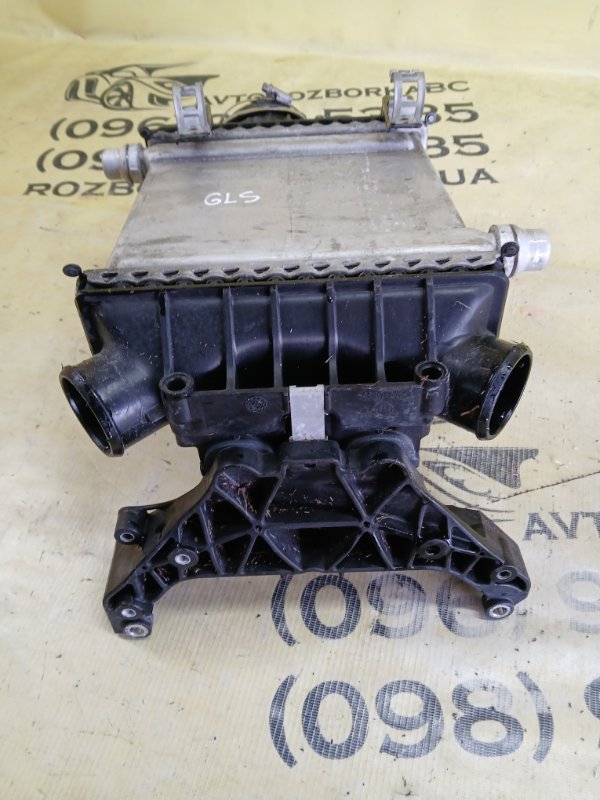 Радиатор интеркуллера GLS 450 4MATIC 2018 276 3.0 biturbo