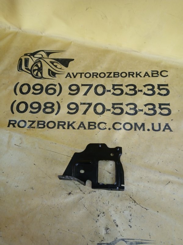 Запчасть кронштейн замка капота передний правый Mercedes-Benz GLS 450 4MATIC 2018 276 3.0 biturbo A 166 631 01 21 Б/У Кронштейн замка капота передний правый Mercedes-Benz GLS 450 4MATIC 2018 276 3.0 biturbo A 166 631 01 21 Б/У