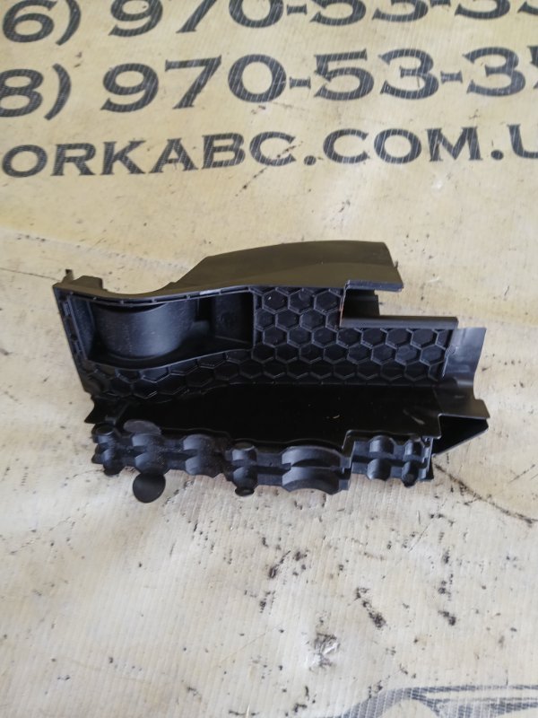 Накладка кузова передняя правая Mercedes-Benz GLS 450 4MATIC 276 3.0 biturbo Накладка кузова передняя правая Mercedes-Benz GLS 450 4MATIC 276 3.0 biturbo