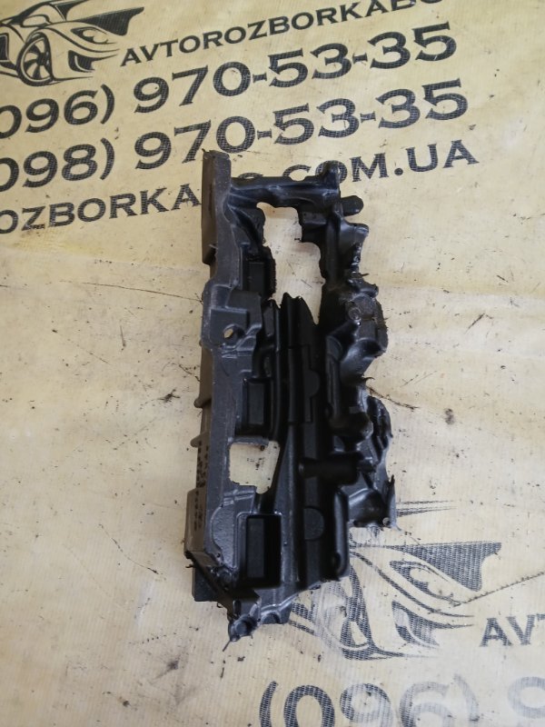 Шумоизоляция насоса топливного передняя правая Mercedes-Benz GLS 450 4MATIC 276 3.0 biturbo Шумоизоляция насоса топливного передняя правая Mercedes-Benz GLS 450 4MATIC 276 3.0 biturbo