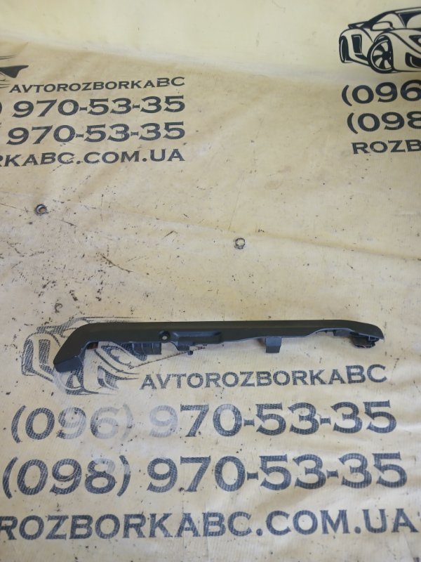 Накладка сиденья передняя правая Audi Q3 2021 83A 2.0 CZRA 4K08814584PK Б/У