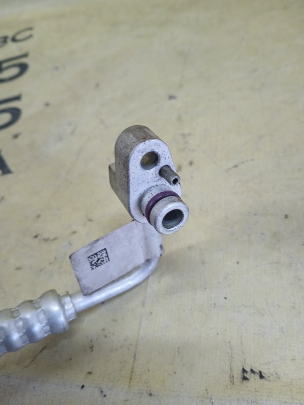 Трубка кондиционера Audi Q5 80A 2.0 DAYB