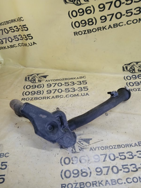 Запчасть патрубок интеркулера Audi Q5 2017 80A 2.0 DAYB 80A145673E Б/У Патрубок интеркулера Audi Q5 2017 80A 2.0 DAYB 80A145673E Б/У