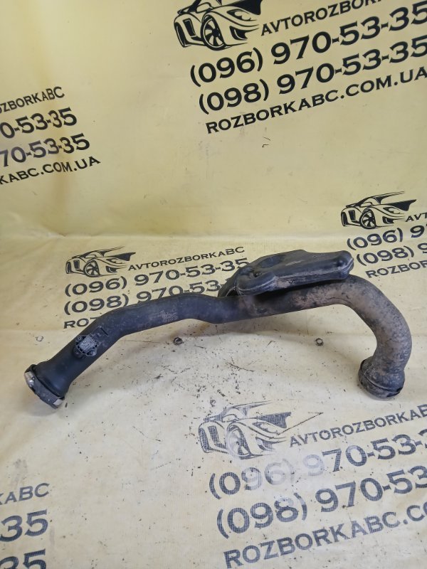 Патрубок интеркулера Q5 2017 80A 2.0 DAYB Патрубок интеркулера Q5 2017 80A 2.0 DAYB