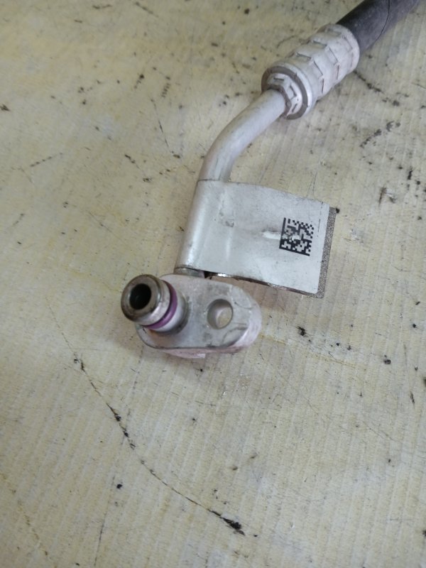 Трубка кондиционера Q5 2017 80A 2.0 DAYB Трубка кондиционера Q5 2017 80A 2.0 DAYB