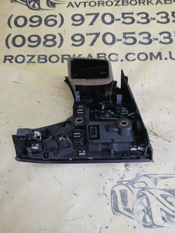 Дефлектор торпедо Q7 2020 4M DCBD Дефлектор торпедо Q7 2020 4M DCBD