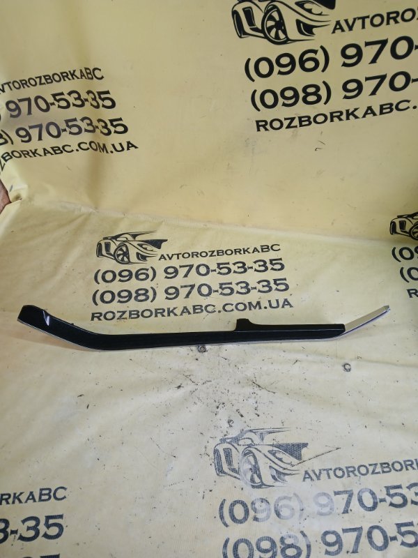 Запчасть декоративная накладка правая Audi Q7 2020 4M DCBD 4M8 864 555 H RQ8 Б/У Декоративная накладка правая Audi Q7 2020 4M DCBD 4M8 864 555 H RQ8 Б/У