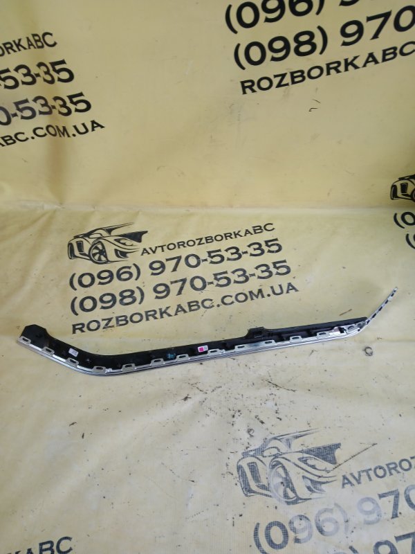 Декоративная накладка левая Q7 2020 4M DCBD Декоративная накладка левая Q7 2020 4M DCBD