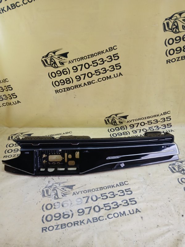 Запчасть декоративная накладка Audi Q7 2020 4M DCBD 4M8857720 Б/У Декоративная накладка Audi Q7 2020 4M DCBD 4M8857720 Б/У