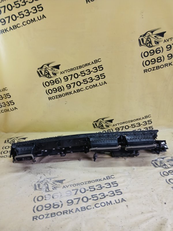 Декоративная накладка Q7 2020 4M DCBD Декоративная накладка Q7 2020 4M DCBD