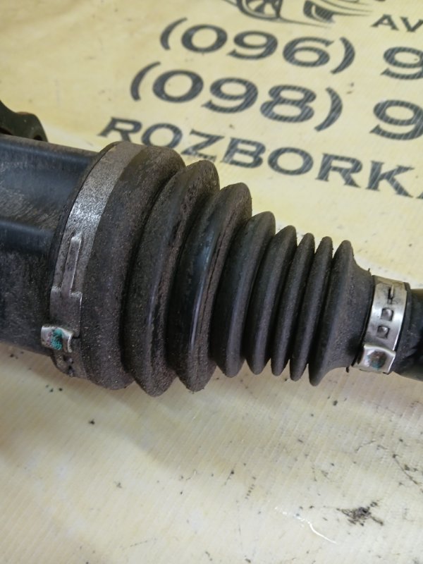 Полуось передний левый Q7 2020 4M DCBD Полуось передний левый Q7 2020 4M DCBD