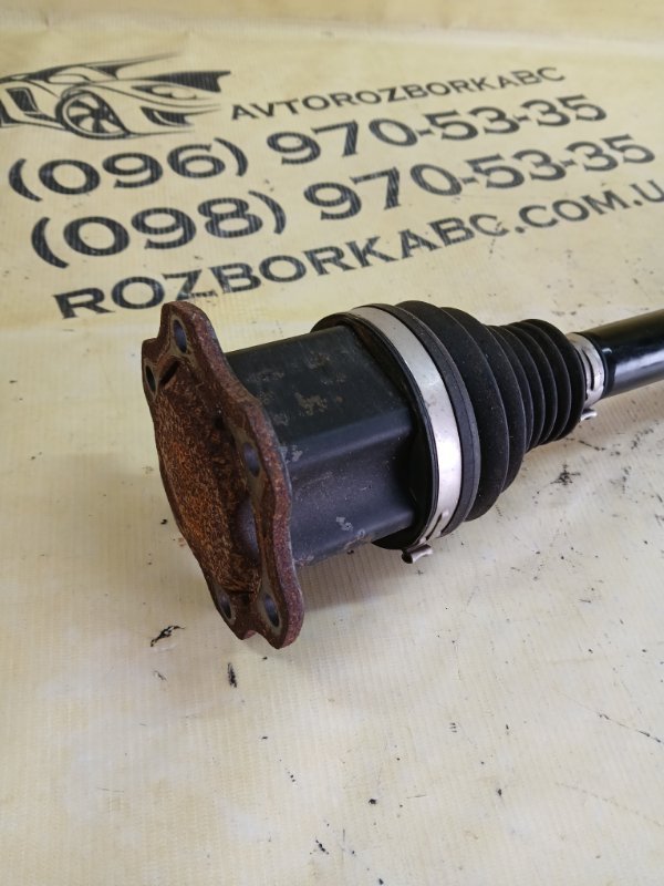 Полуось передний правый Q7 2020 4M DCBD Полуось передний правый Q7 2020 4M DCBD