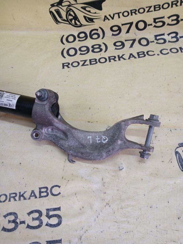 Амортизатор подвески передний левый Q7 2020 4M DCBD Амортизатор подвески передний левый Q7 2020 4M DCBD