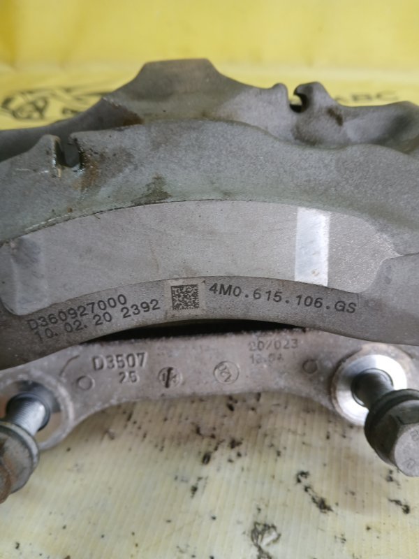 Супорт передний правый Audi Q7 4M DCBD Супорт передний правый Audi Q7 4M DCBD