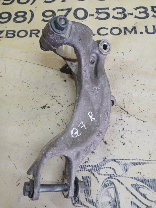 Кронштейн амортизатора передний правый Q7 2020 4M DCBD Кронштейн амортизатора передний правый Q7 2020 4M DCBD