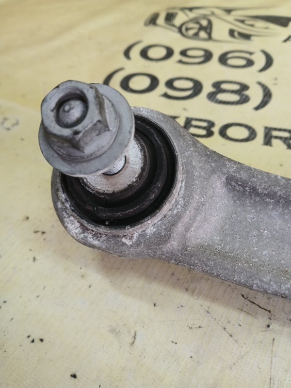 Рычаг подвески нижний передний правый Audi Q7 4M DCBD