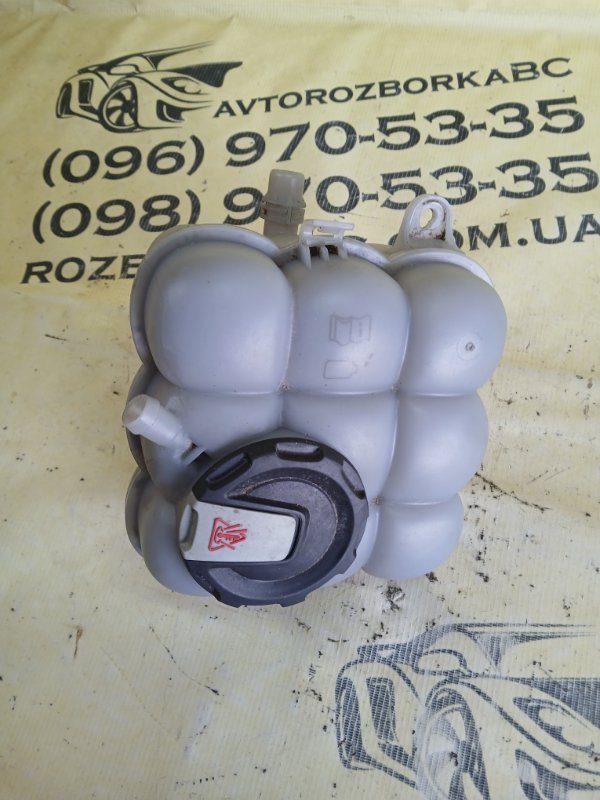 Бачок расширительный Audi Q7 4M DCBD Бачок расширительный Audi Q7 4M DCBD