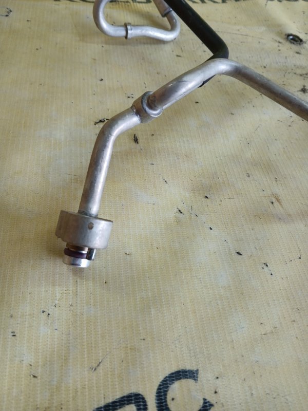 Трубка кондиционера Q7 2020 4M DCBD