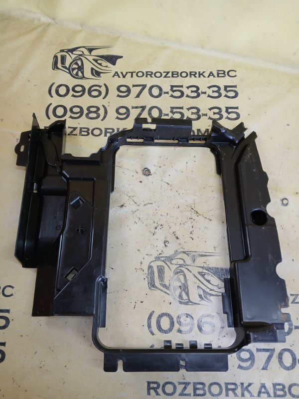 Накладка пола правая gl 450 2015 x166 276 3.0 biturbo