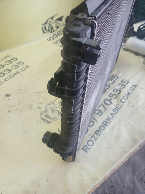 Радиатор охлаждение двигателя Tiguan 2019 Allspace 2.0 DGUA Радиатор охлаждение двигателя Tiguan 2019 Allspace 2.0 DGUA