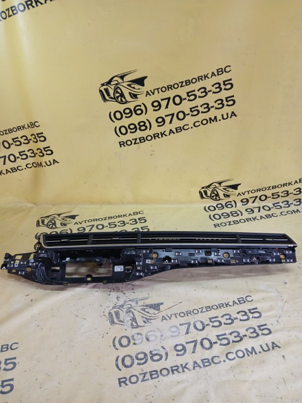 Запчасть дефлектор салона Audi Q7 2016 4M 3.0 4M1820902R6PS Б/У Дефлектор салона Audi Q7 2016 4M 3.0 4M1820902R6PS Б/У