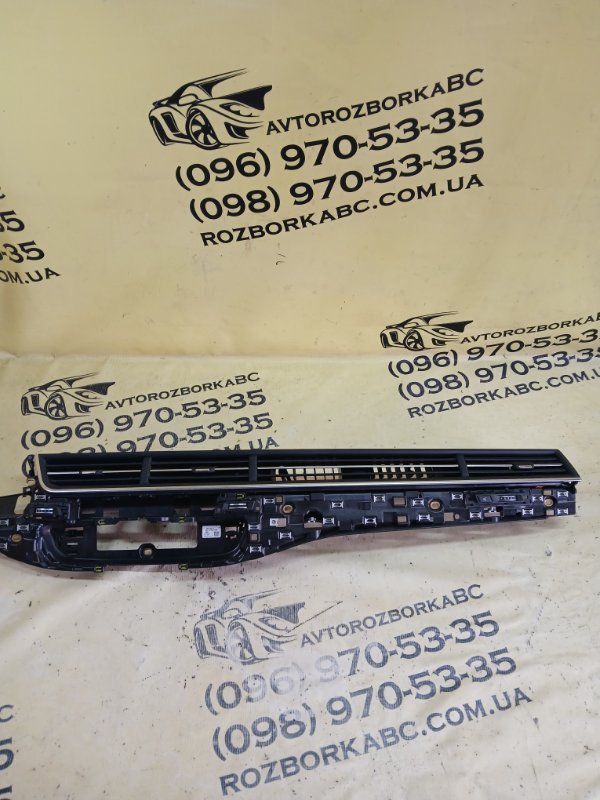 Дефлектор салона Q7 2016 4M 3.0 Дефлектор салона Q7 2016 4M 3.0