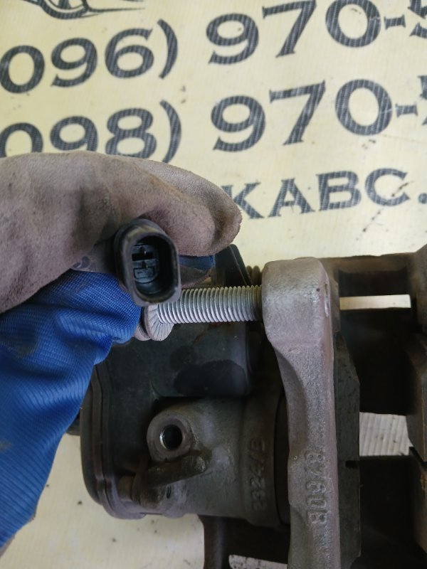 Суппорт тормозной задний правый Q7 2016 4M 3.0 Суппорт тормозной задний правый Q7 2016 4M 3.0