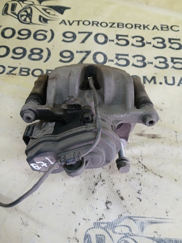 Суппорт тормозной задний левый Q7 2016 4M 3.0