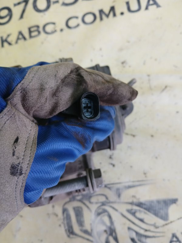 Суппорт тормозной задний левый Q7 2016 4M 3.0