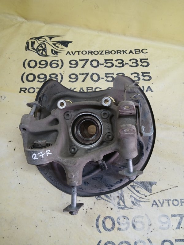 Цапфа задняя правая Audi Q7 4M 3.0 Цапфа задняя правая Audi Q7 4M 3.0