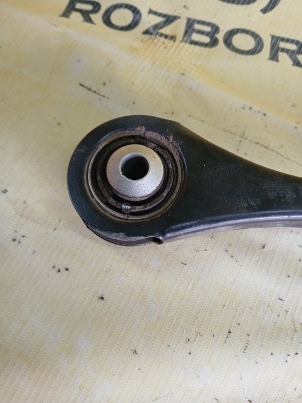 Рычаг поперечный задний правый Q7 2016 4M 3.0 Рычаг поперечный задний правый Q7 2016 4M 3.0