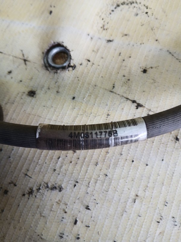 Шланг тормозной задний Q7 2016 4M 3.0 Шланг тормозной задний Q7 2016 4M 3.0