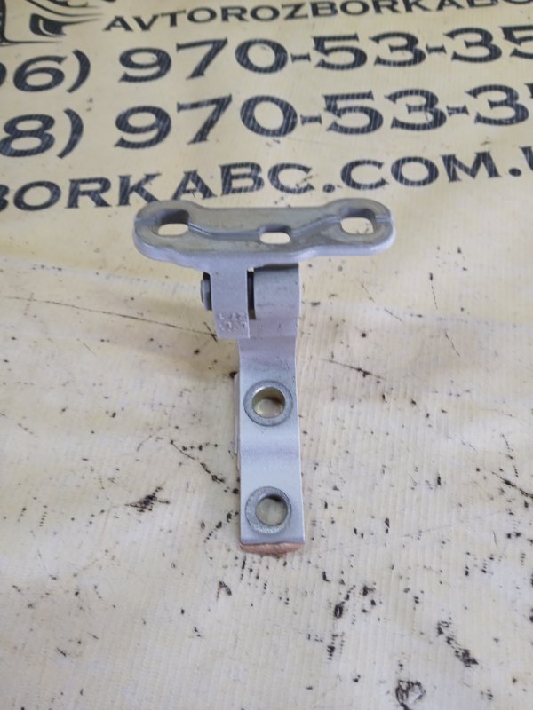 Петля двери нижняя передняя левая XC90 2021 2.0 A2 Петля двери нижняя передняя левая XC90 2021 2.0 A2