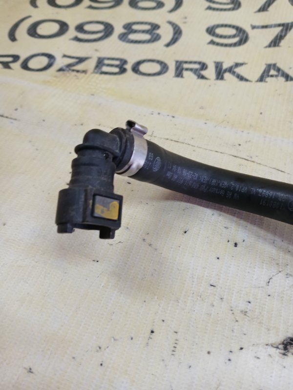 Трубка вакуумна Q7 2016 4M 3.0 Трубка вакуумна Q7 2016 4M 3.0