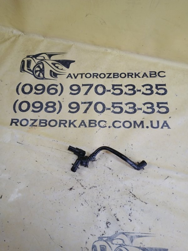 Запчасть трубка вакуумна Audi Q7 2016 4M 3.0 4M1611931E Б/У Трубка вакуумна Audi Q7 2016 4M 3.0 4M1611931E Б/У