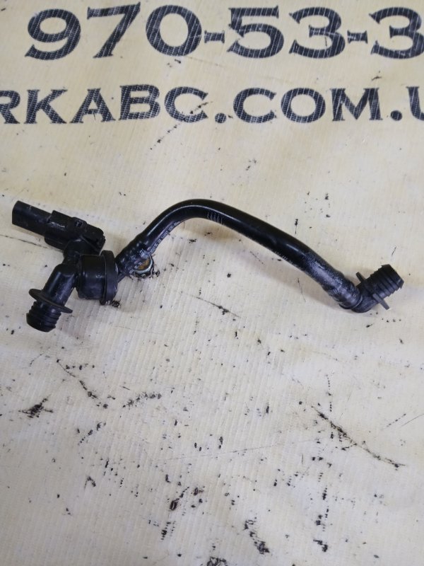 Трубка вакуумна Q7 2016 4M 3.0 Трубка вакуумна Q7 2016 4M 3.0