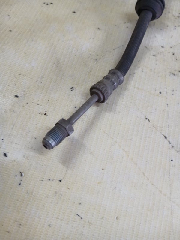 Шланг тормозной передний Q7 2016 4M 3.0 Шланг тормозной передний Q7 2016 4M 3.0