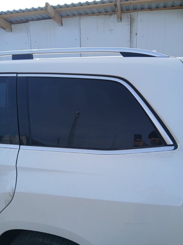 Форточка кузова задняя левая gl 450 2015 x166 276 3.0 biturbo