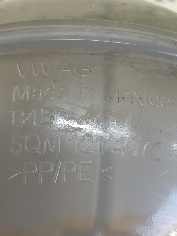 Бачок расширительный Tiguan 2019 Allspace 2.0 DGUA Бачок расширительный Tiguan 2019 Allspace 2.0 DGUA