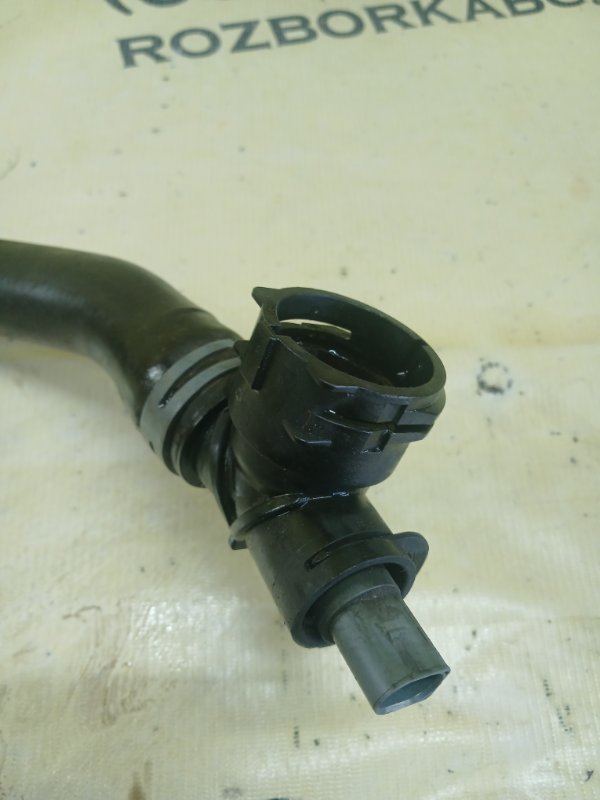 Патрубок системы охлаждения Volkswagen Tiguan Allspace 2.0 DGUA Патрубок системы охлаждения Volkswagen Tiguan Allspace 2.0 DGUA