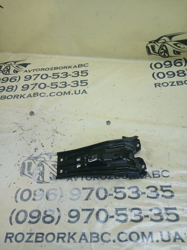 Запчасть кронштейн замка капота Volkswagen Tiguan 2019 Allspace 2.0 DGUA 5NN805567 Б/У Кронштейн замка капота Volkswagen Tiguan 2019 Allspace 2.0 DGUA 5NN805567 Б/У