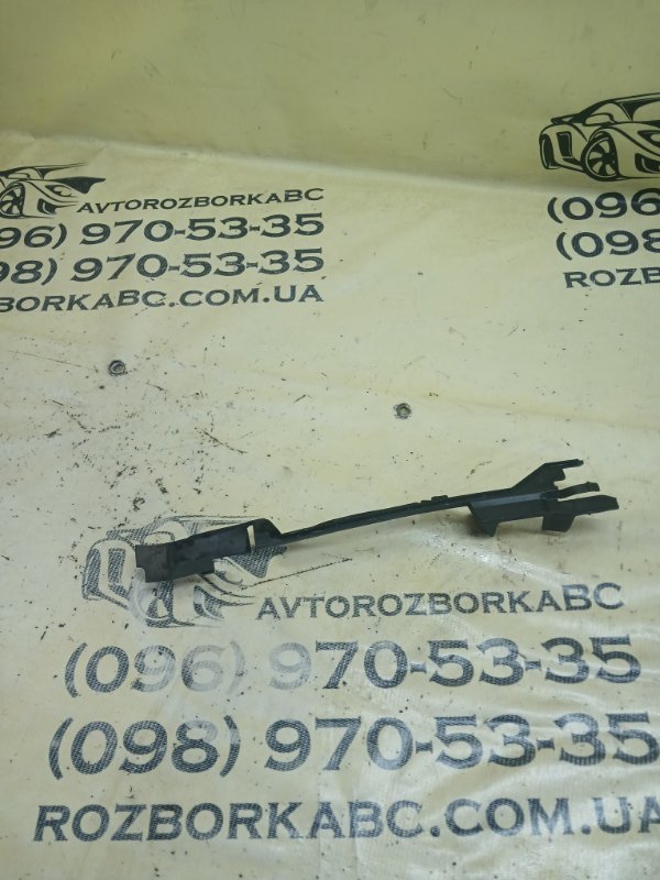 Дефлектор радиатора правый Tiguan 2019 Allspace 2.0 DGUA Дефлектор радиатора правый Tiguan 2019 Allspace 2.0 DGUA