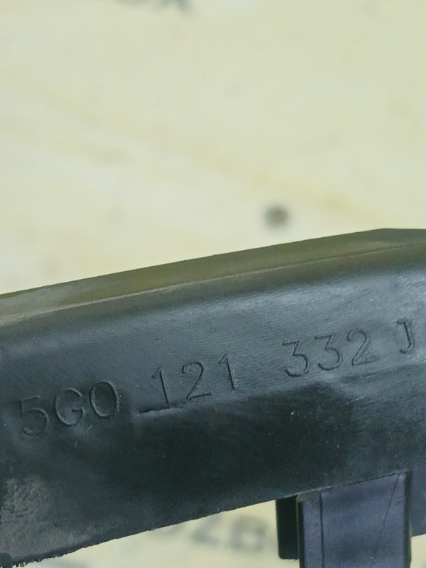 Дефлектор радиатора правый Volkswagen Tiguan Allspace 2.0 DGUA Дефлектор радиатора правый Volkswagen Tiguan Allspace 2.0 DGUA