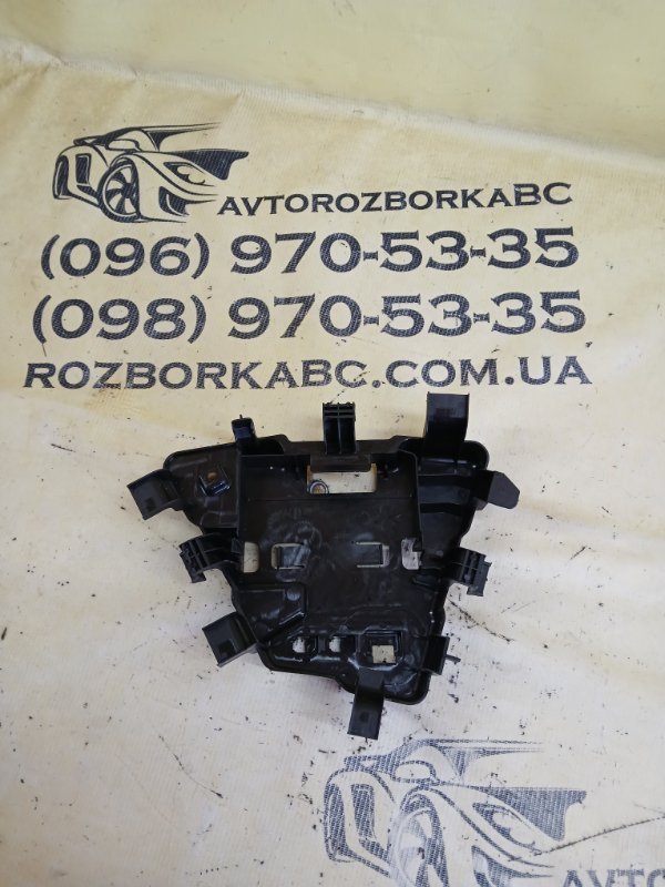 Кронштейн блока управление двигателем Audi Q7 2020 4M DCBD 4M0907297 Б/У